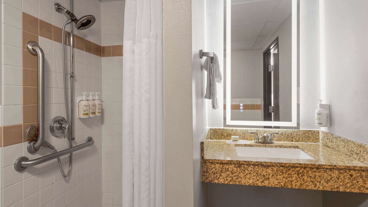 Photo of Bathroom in Shakopee