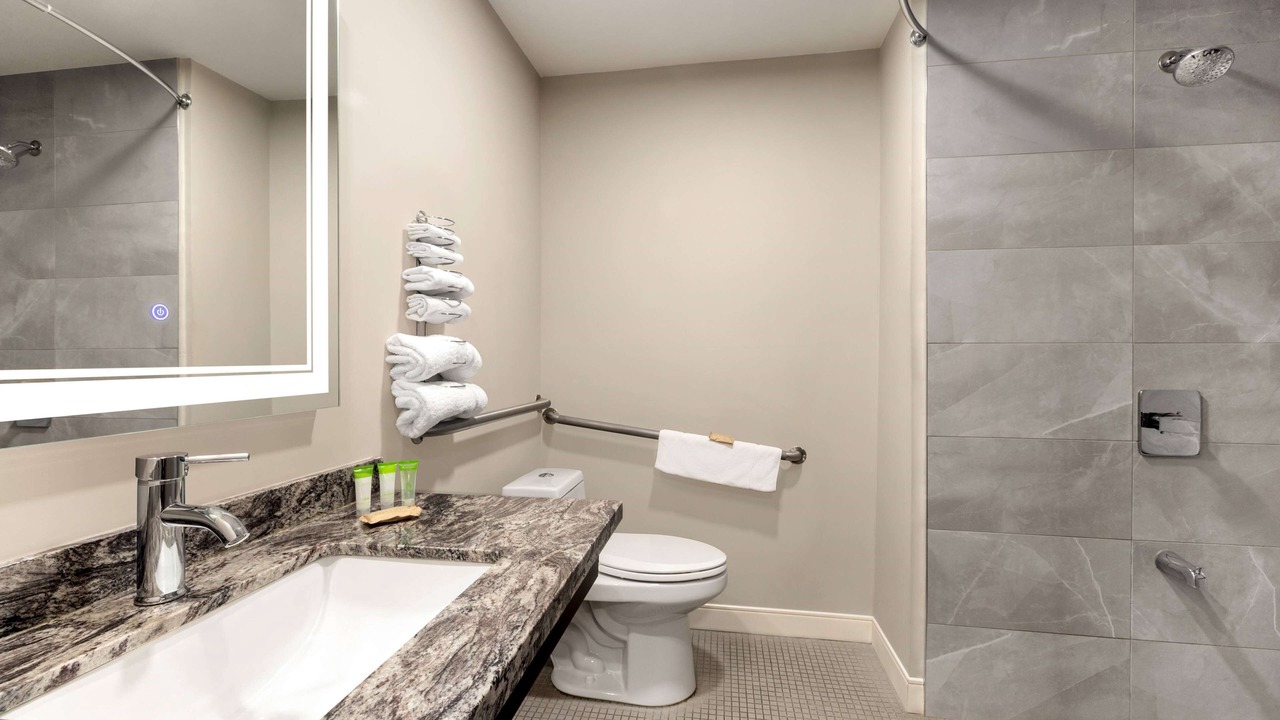 Photo of Bathroom in Sarnia