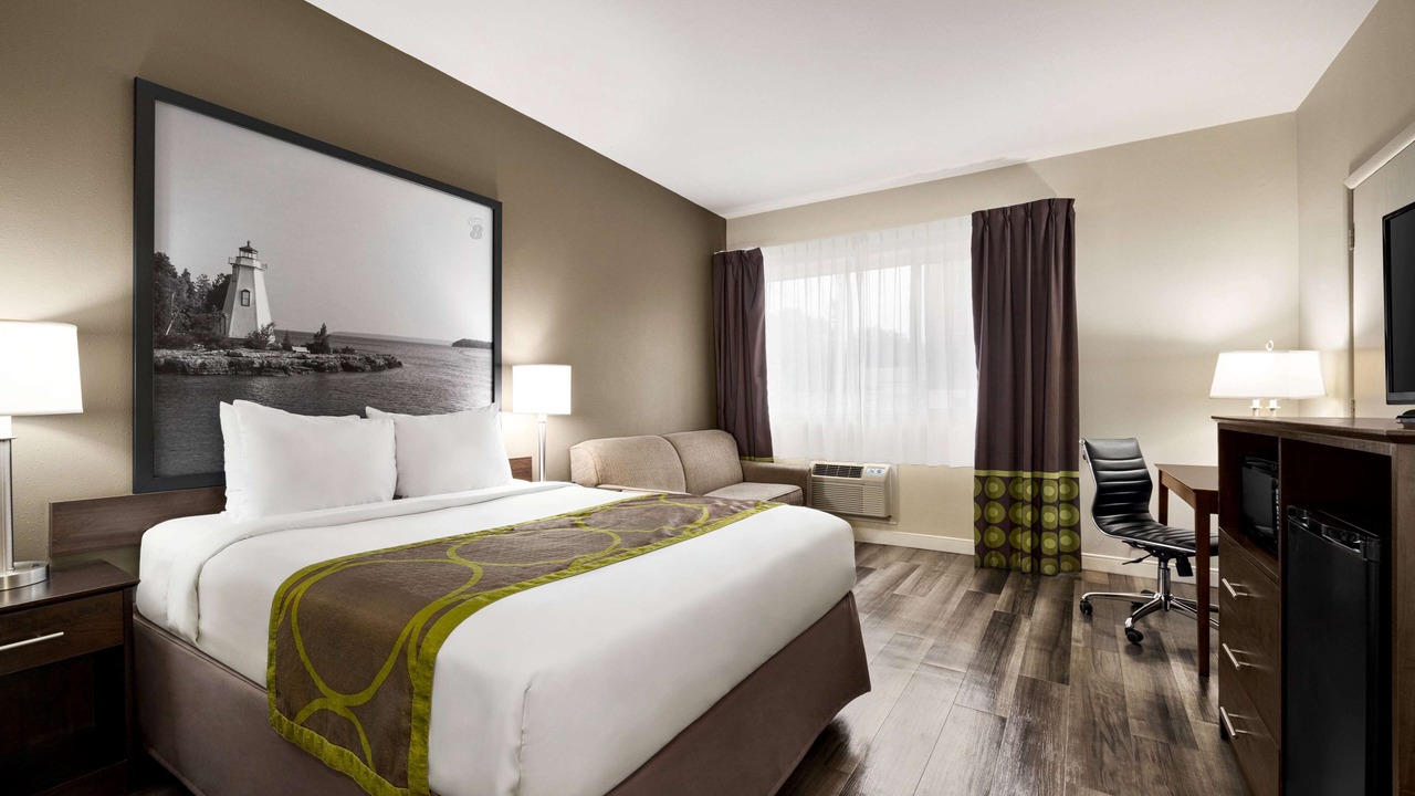 Photo of Bedroom in Sarnia