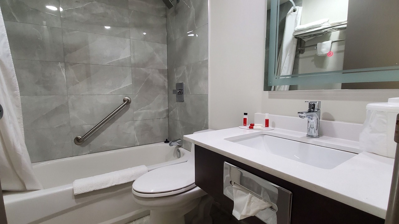 Photo of Bathroom in Sarnia