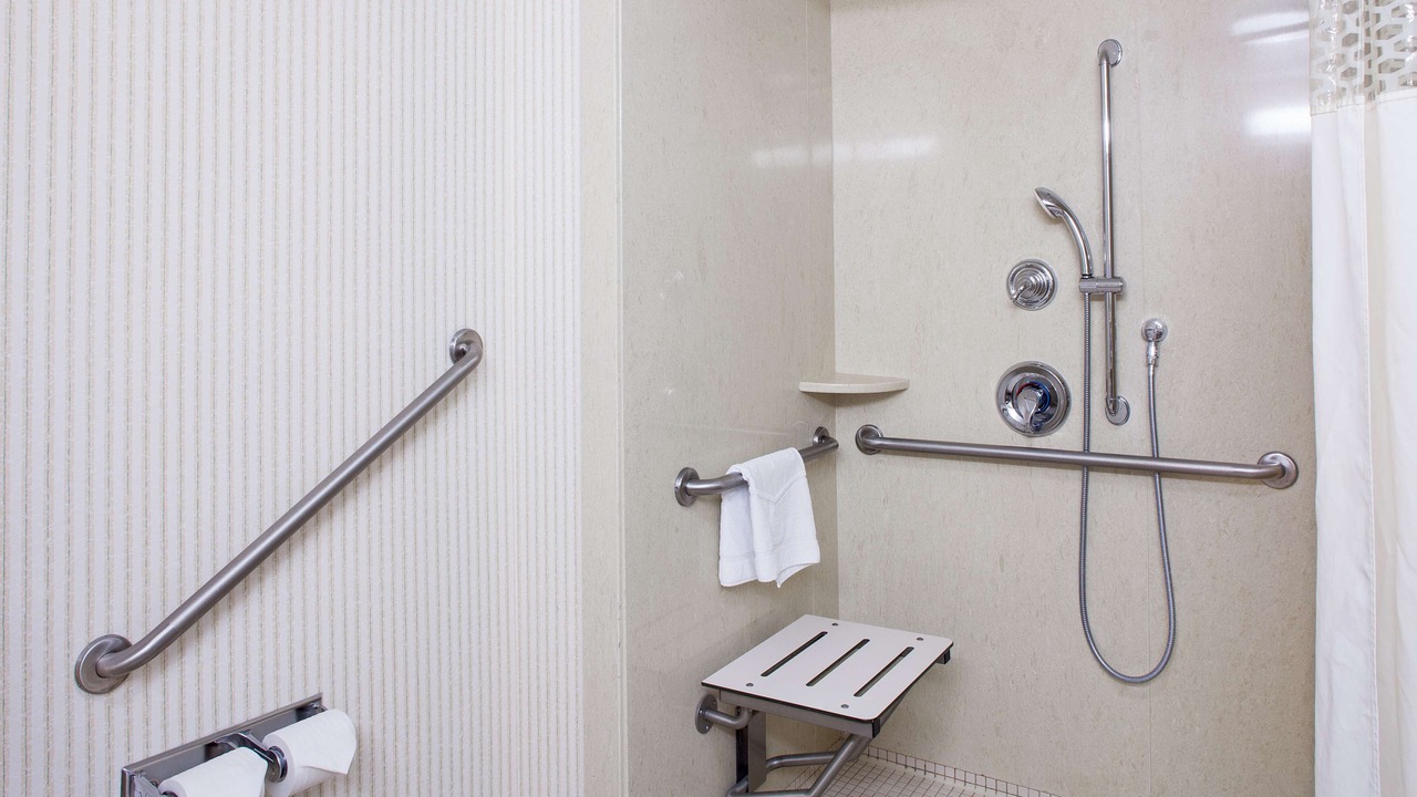 Photo of Bathroom in Northeast Mississauga