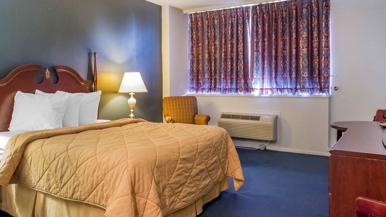 Photo of Bedroom in Smiths Falls
