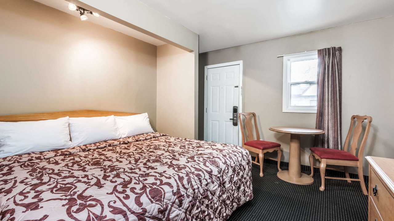 Photo of Bedroom in Argyle