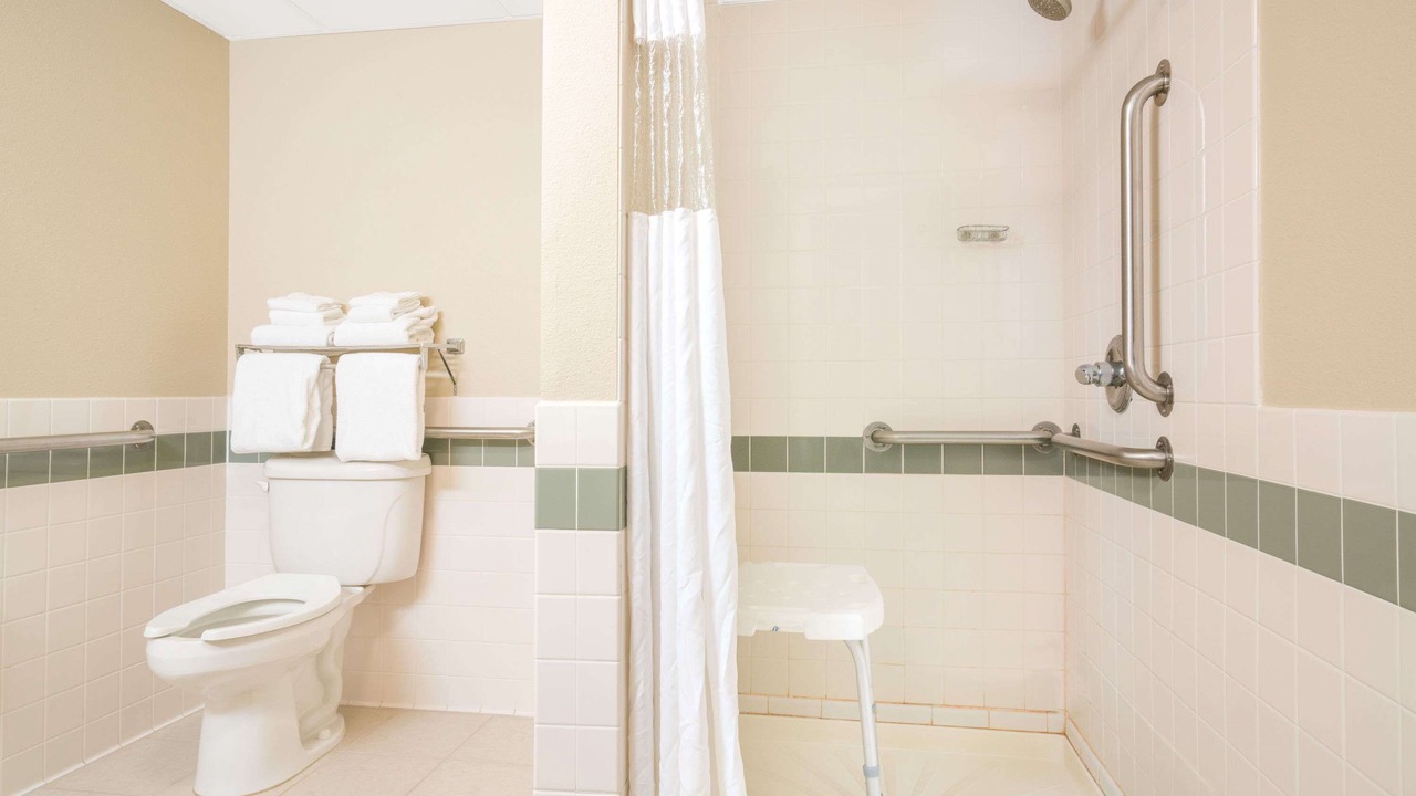 Photo of Bathroom in Baxter