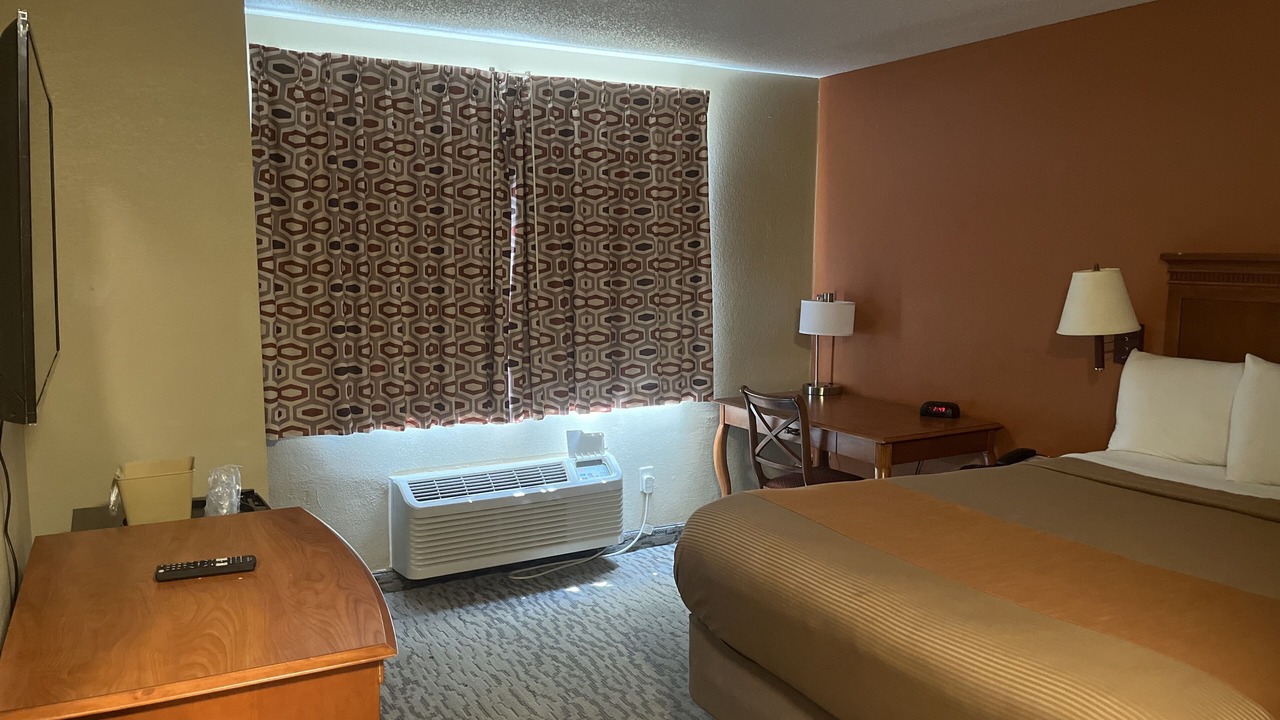 Photo of Bedroom in Anoka