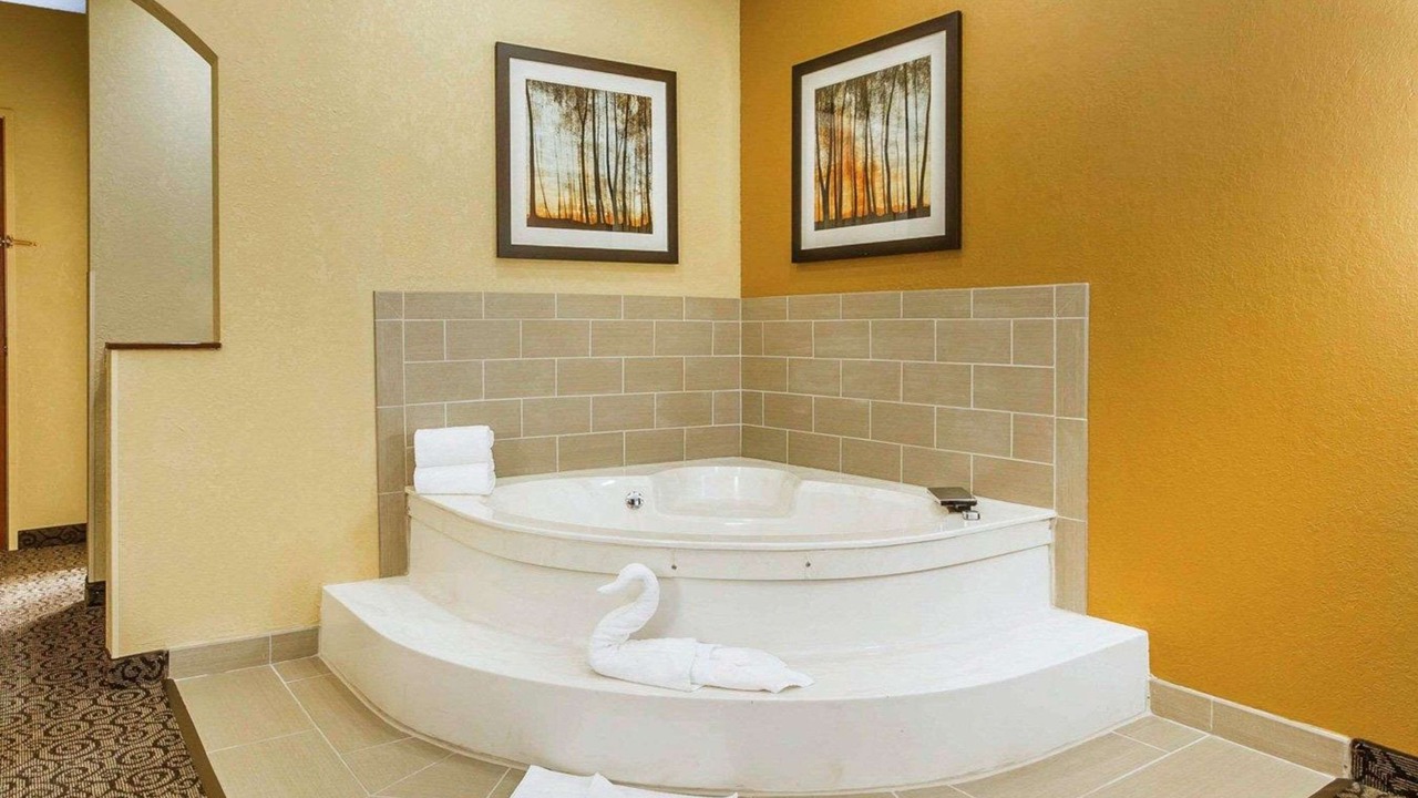 Photo of Bedroom in Ramsey