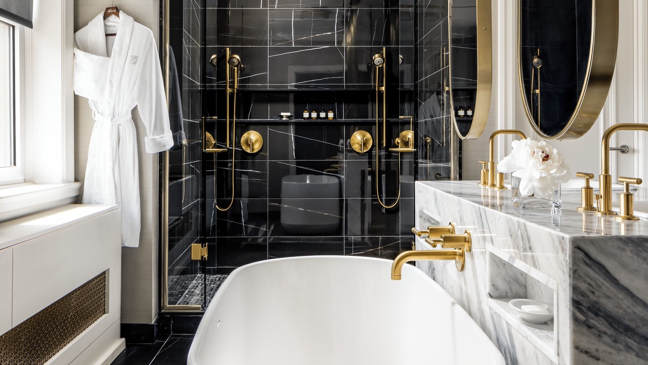 Photo of Bathroom in Byward Market - Parliament Hill