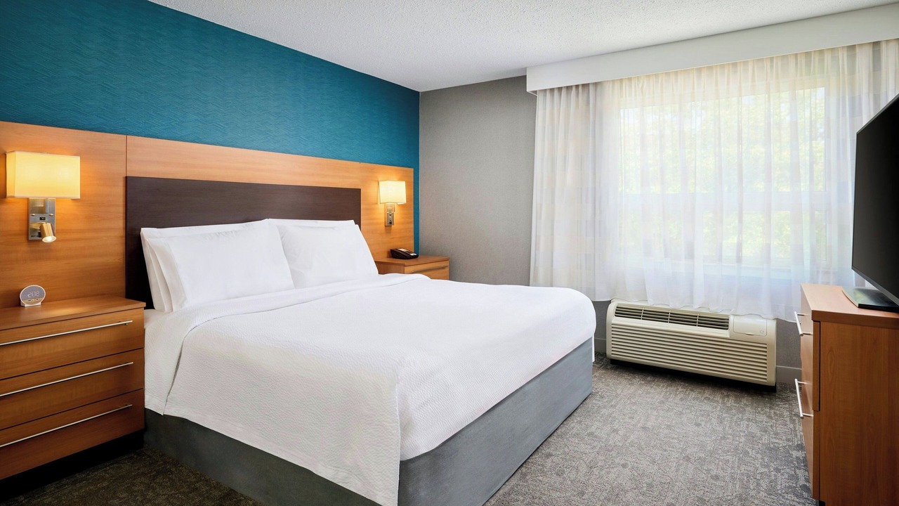 Photo of Bedroom in Airport Corporate
