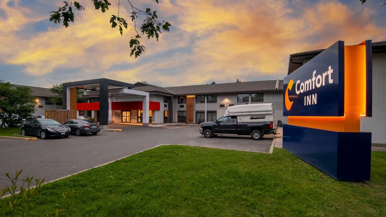 Photo of Outdoor in Ottawa Division