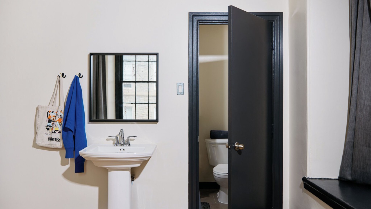 Photo of Bathroom in Downtown Ottawa