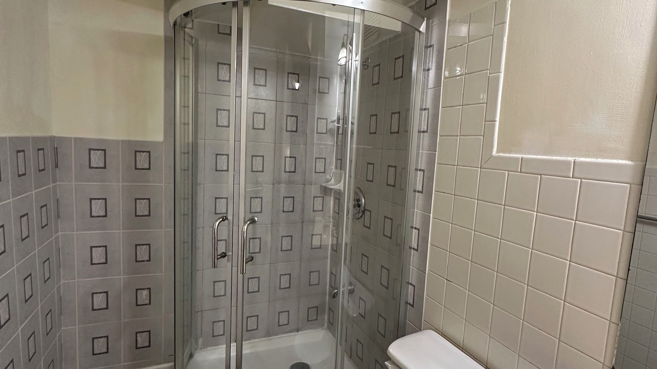 Photo of Bathroom in Upper Jarvis