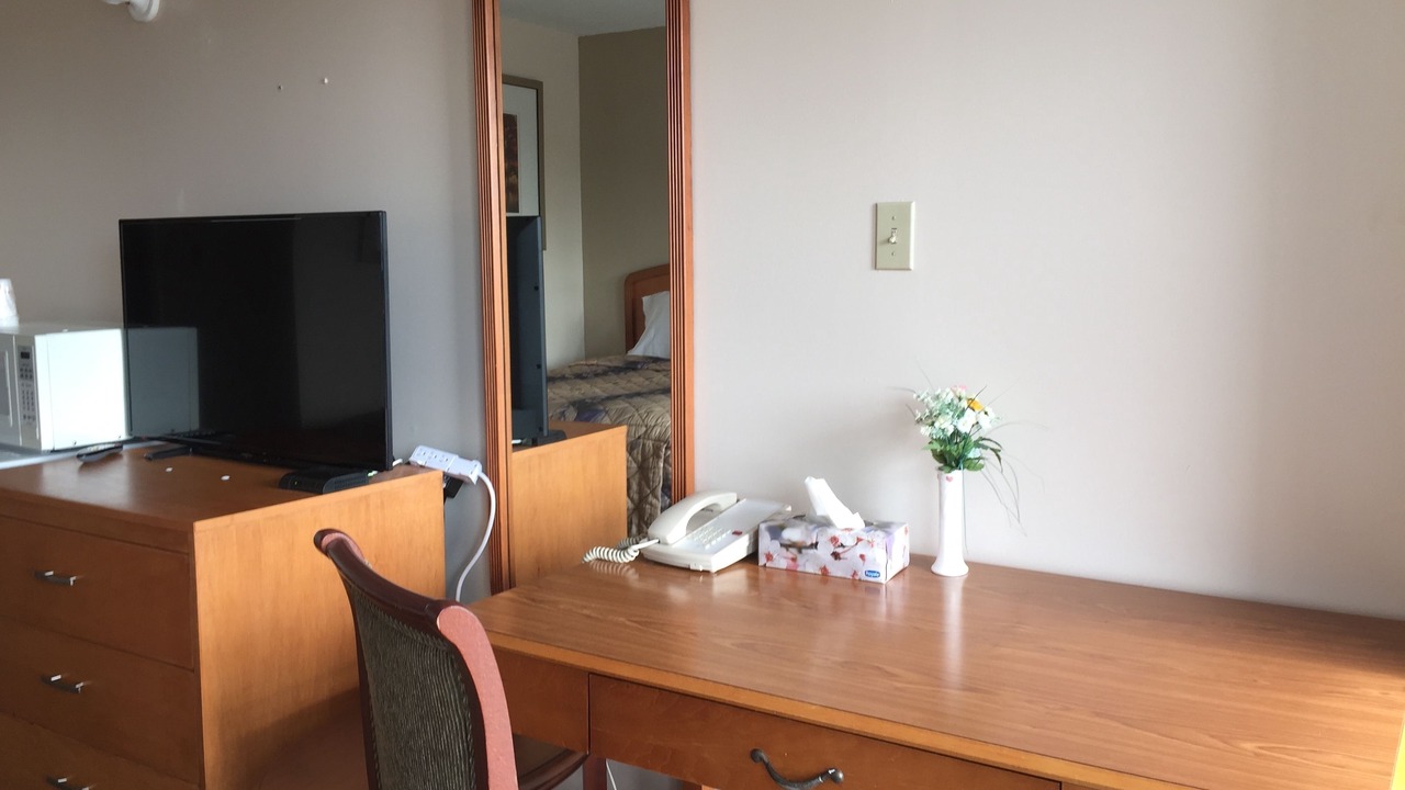 Photo of Bedroom in Port Colborne