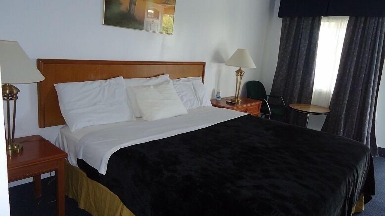 Photo of Bedroom in South-West Oxford