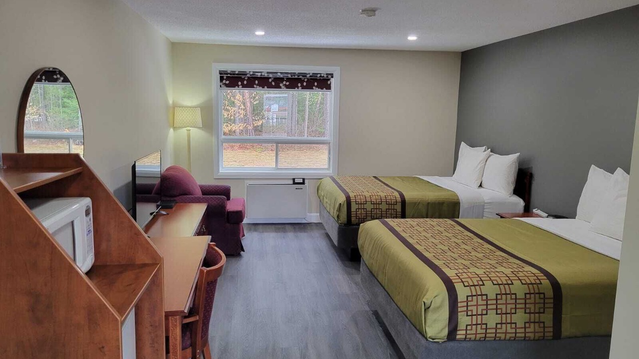 Photo of Livingroom in Laurentian Hills