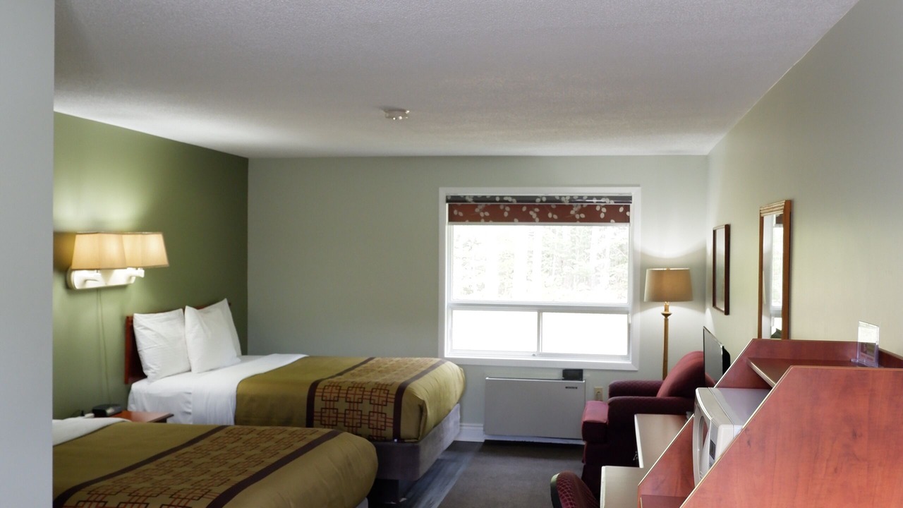 Photo of Bedroom in Laurentian Hills
