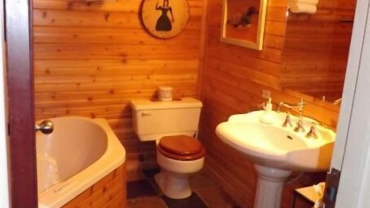 Photo of Bathroom in Buckhorn