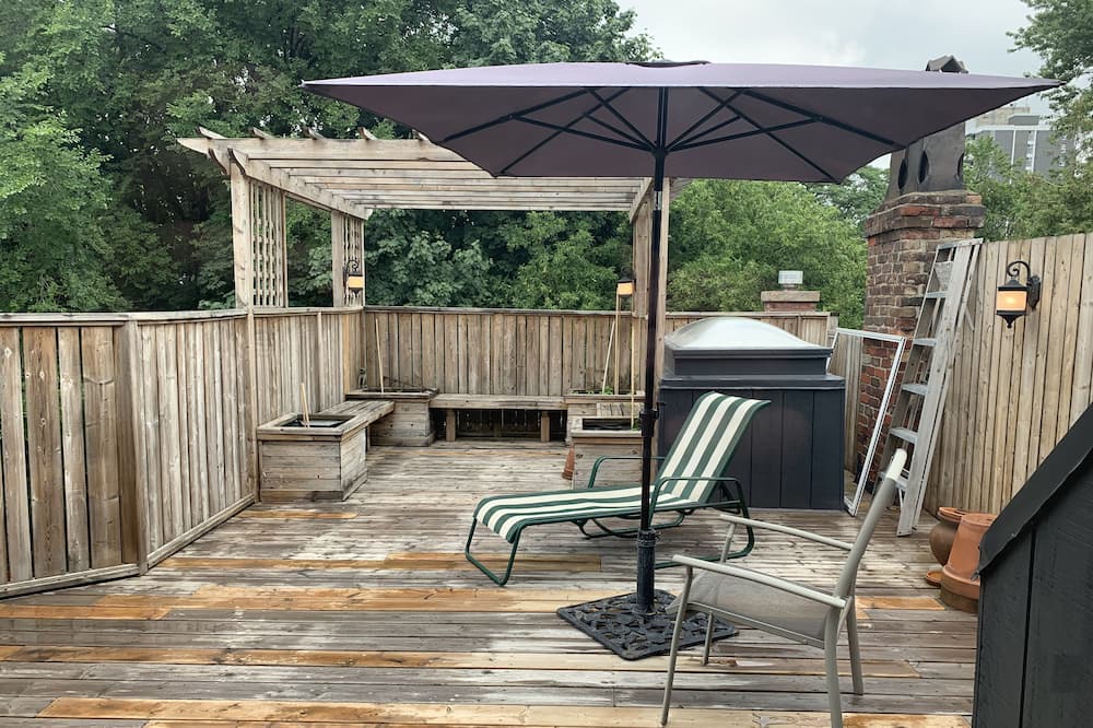 Photo of Outdoor in Midtown Toronto