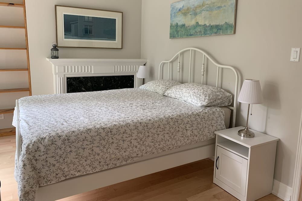 Photo of Bedroom in Midtown Toronto