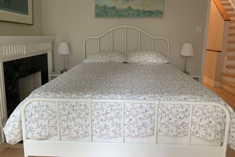 Photo of Bedroom in Midtown Toronto