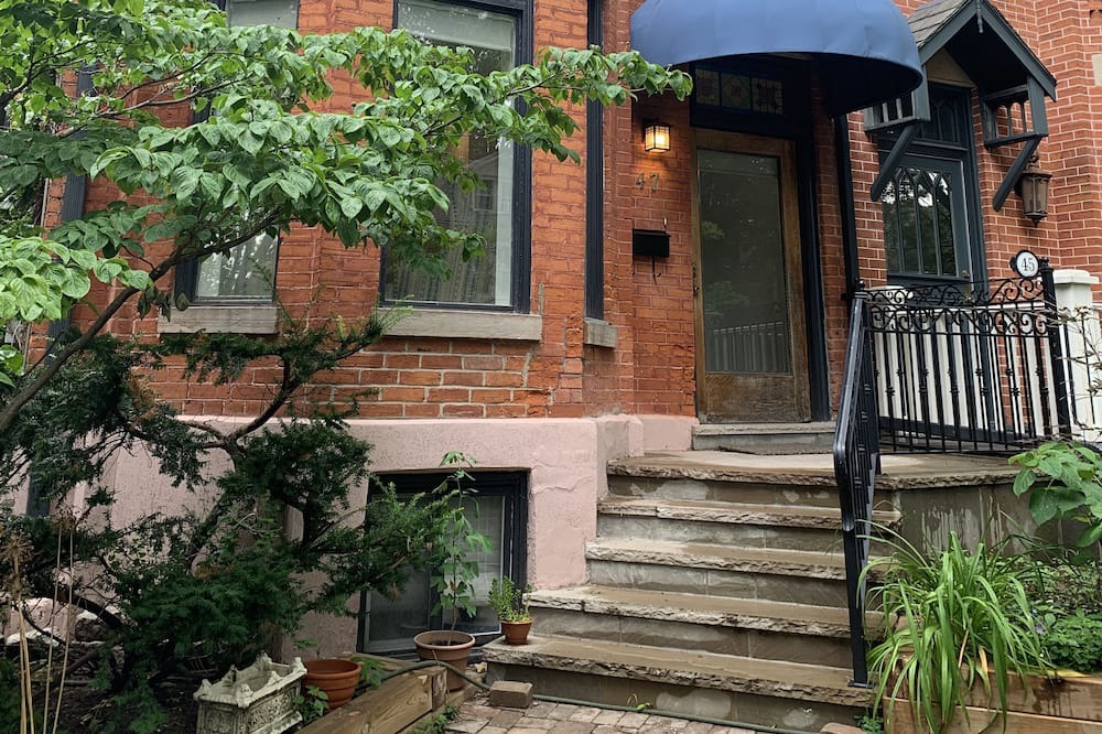 Photo of Outdoor in Midtown Toronto
