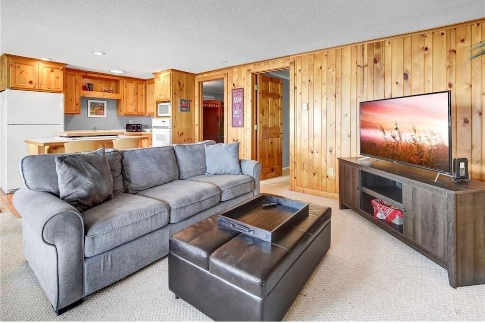 Photo of Livingroom in Hillman