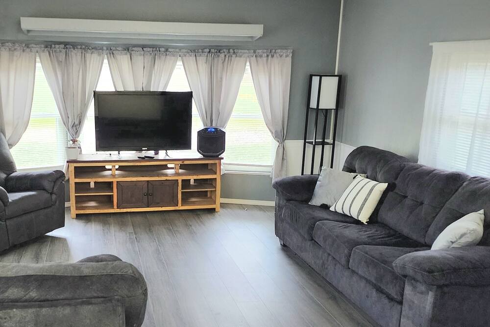 Photo of Livingroom in Hibbing