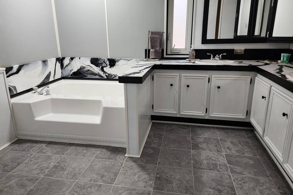 Photo of Bathroom in Hibbing