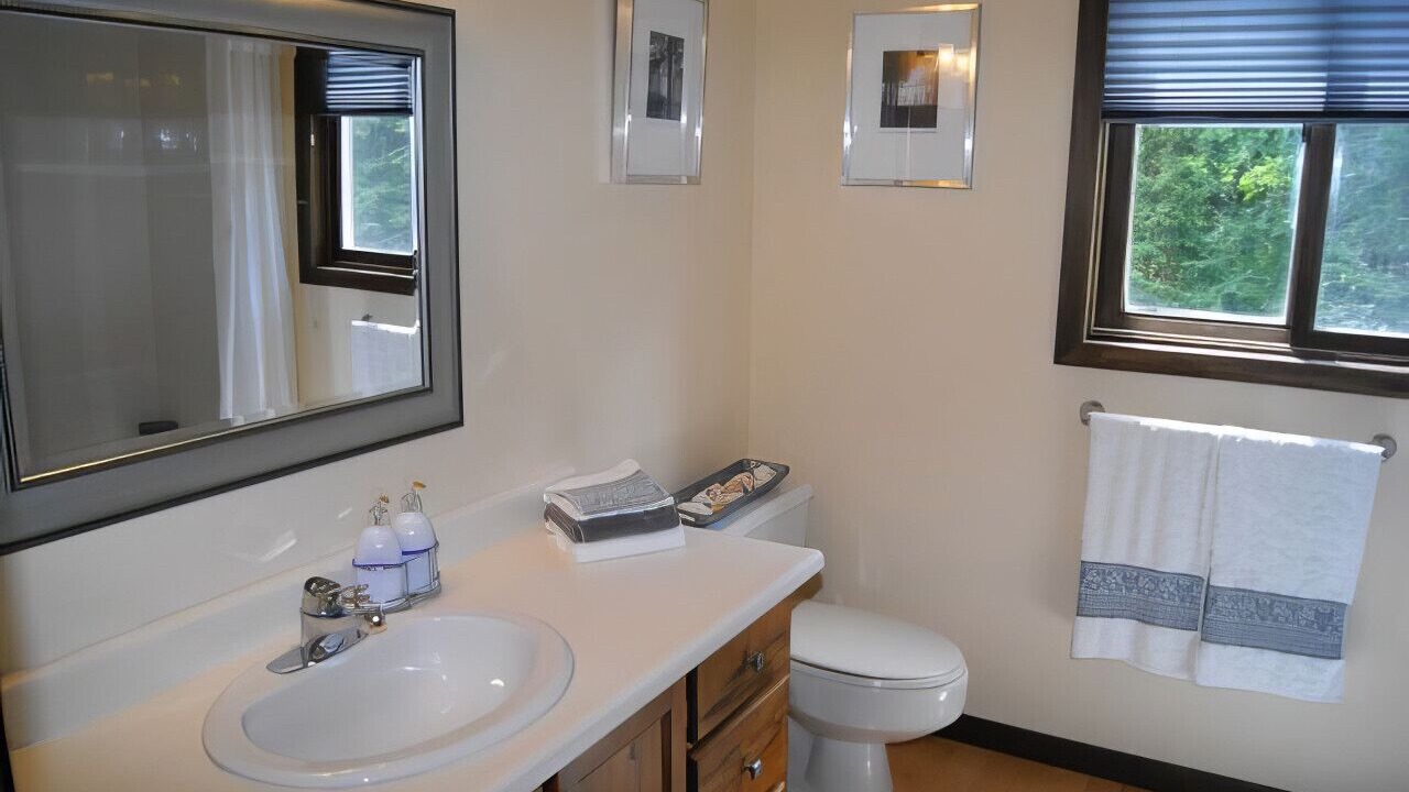 Photo of Bathroom in North Kawartha