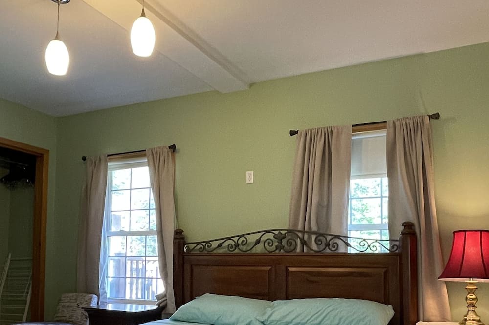 Photo of Bedroom in Lindsay