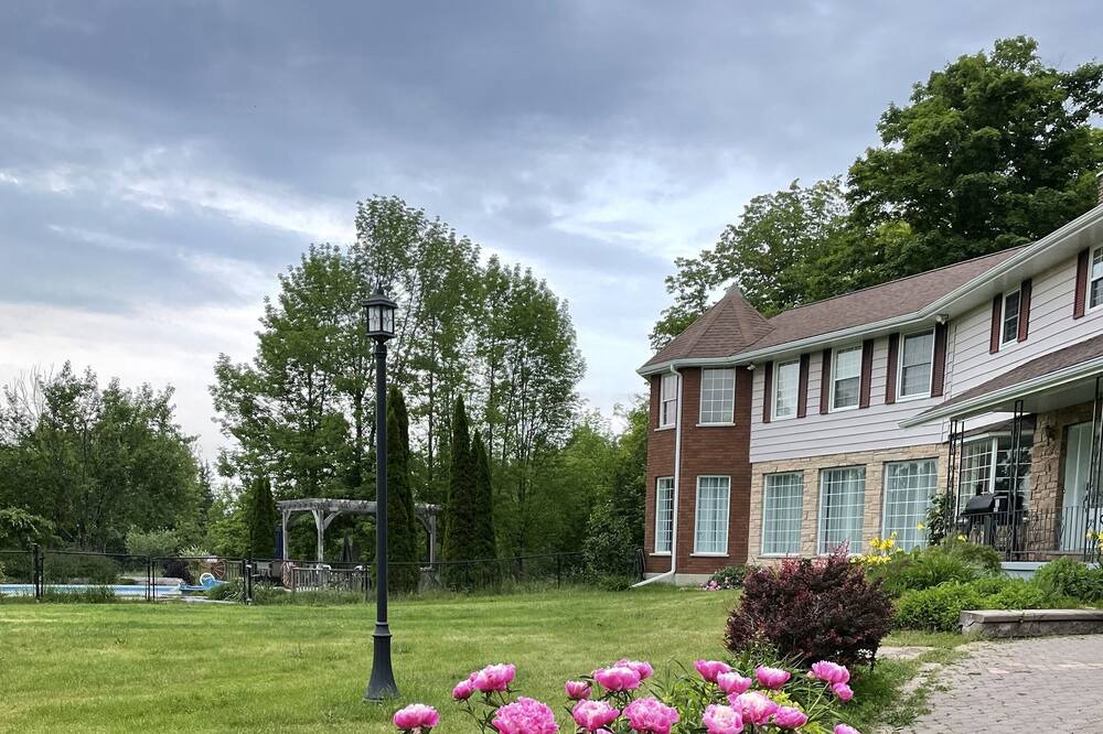 Photo of Outdoor in Lindsay