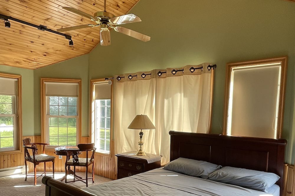Photo of Bedroom in Lindsay
