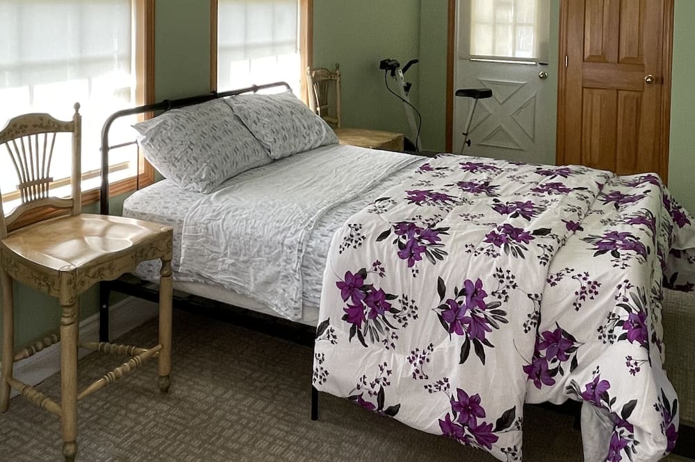 Photo of Bedroom in Lindsay