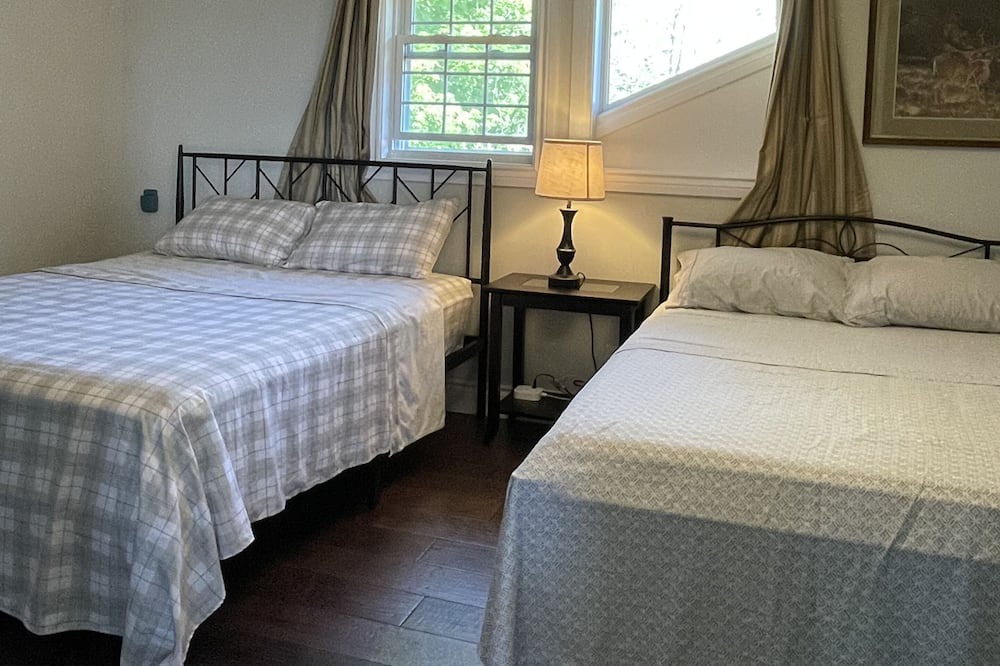 Photo of Bedroom in Lindsay