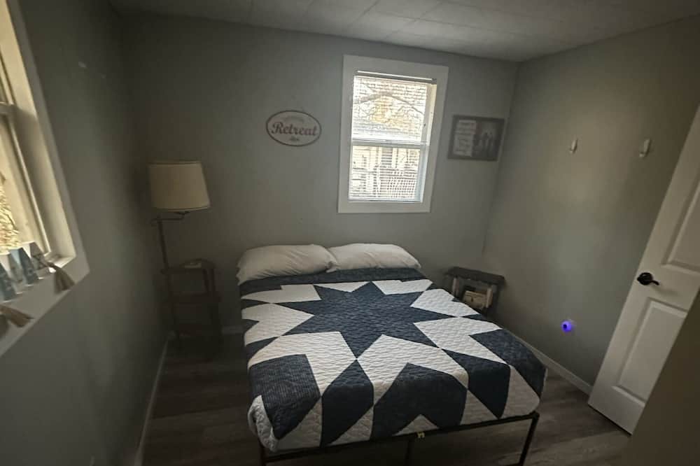 Photo of Bedroom in South Haven