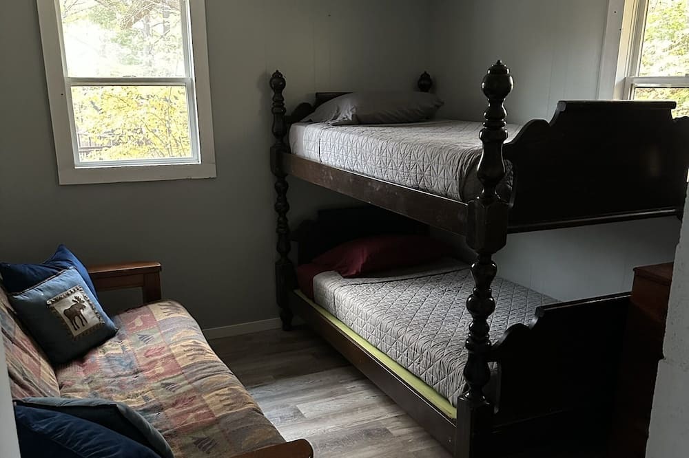 Photo of Bedroom in South Haven