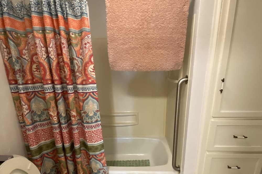 Photo of Bathroom in Detroit Lakes