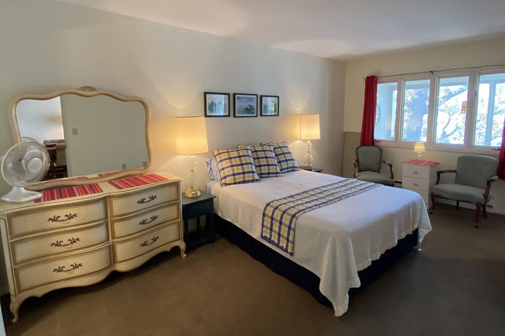 Photo of Bedroom in Detroit Lakes