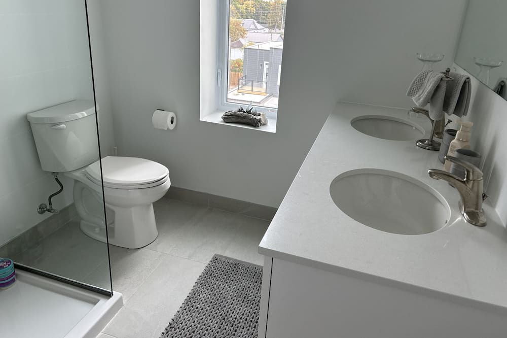 Photo of Bathroom in Fenelon Falls