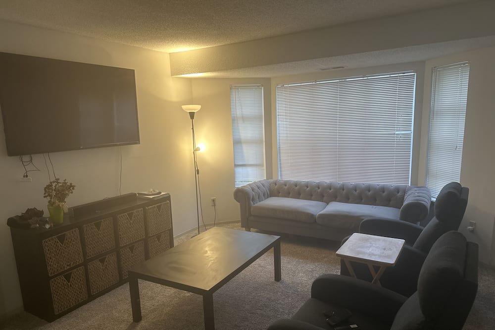 Photo of Livingroom in Burnsville