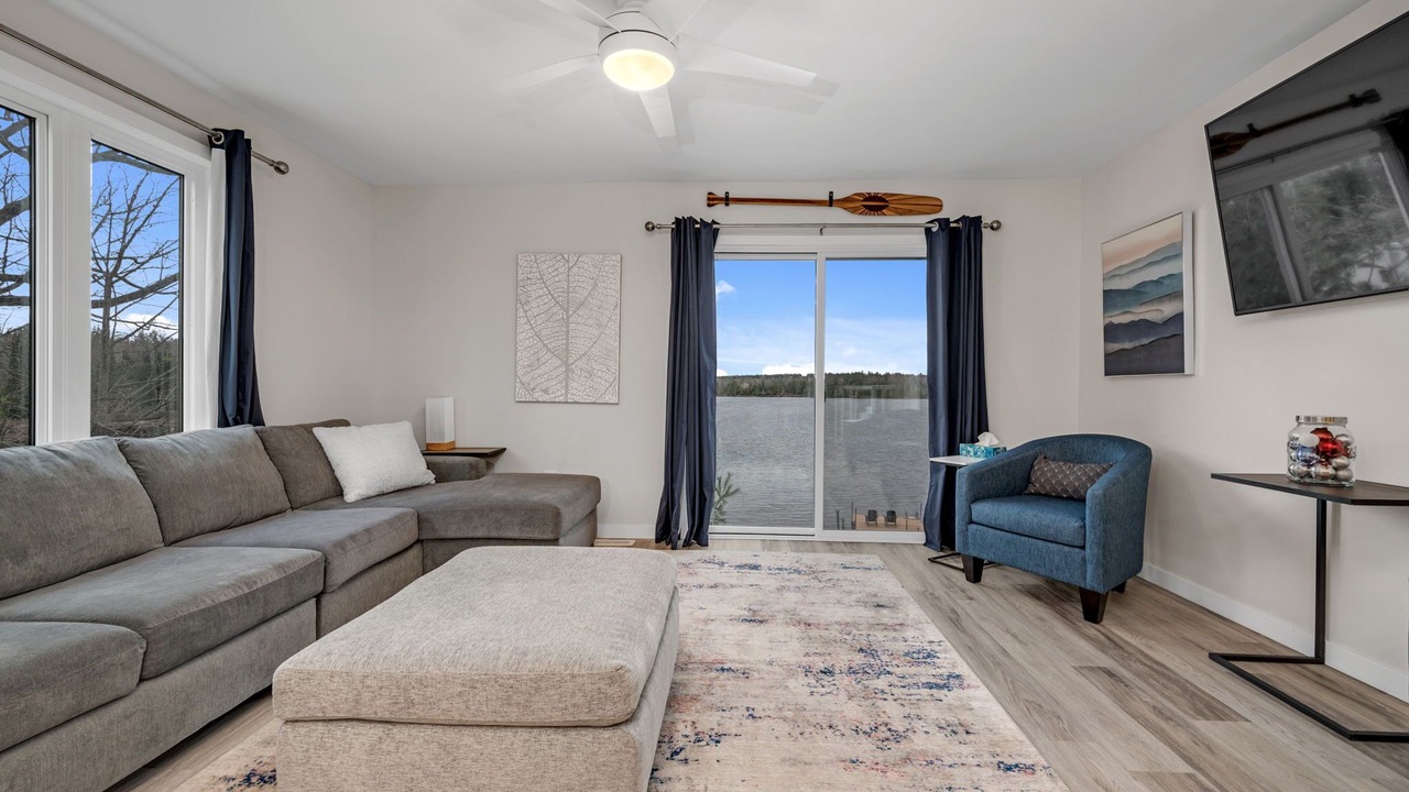 Photo of Livingroom in Lanark Highlands