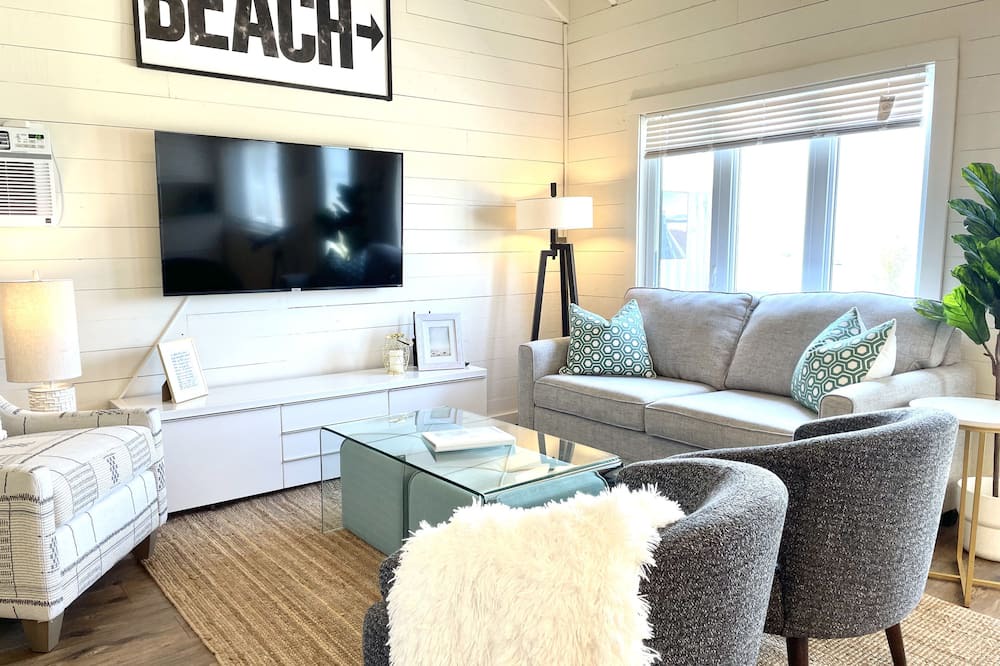 Photo of Livingroom in Whitewater Region