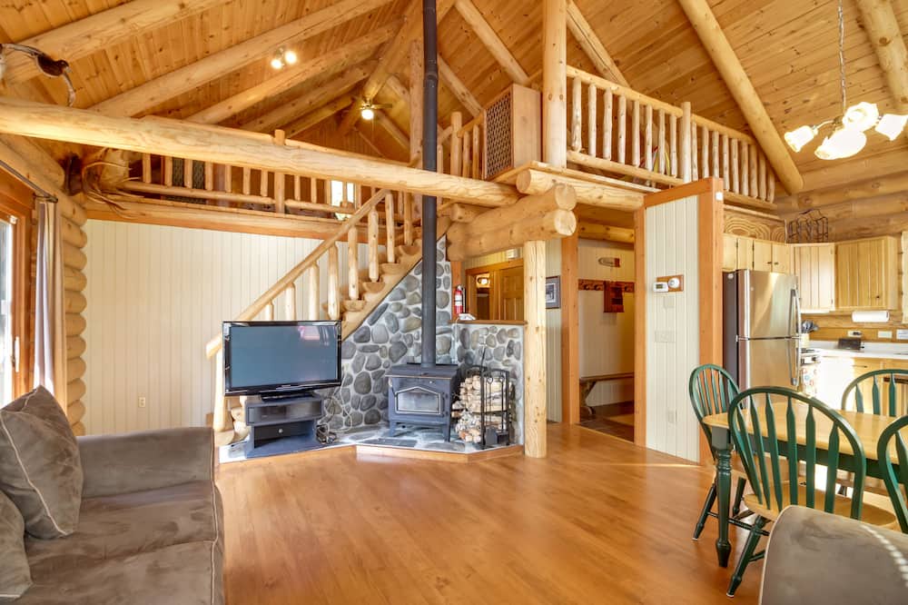 Photo of Livingroom in Ely