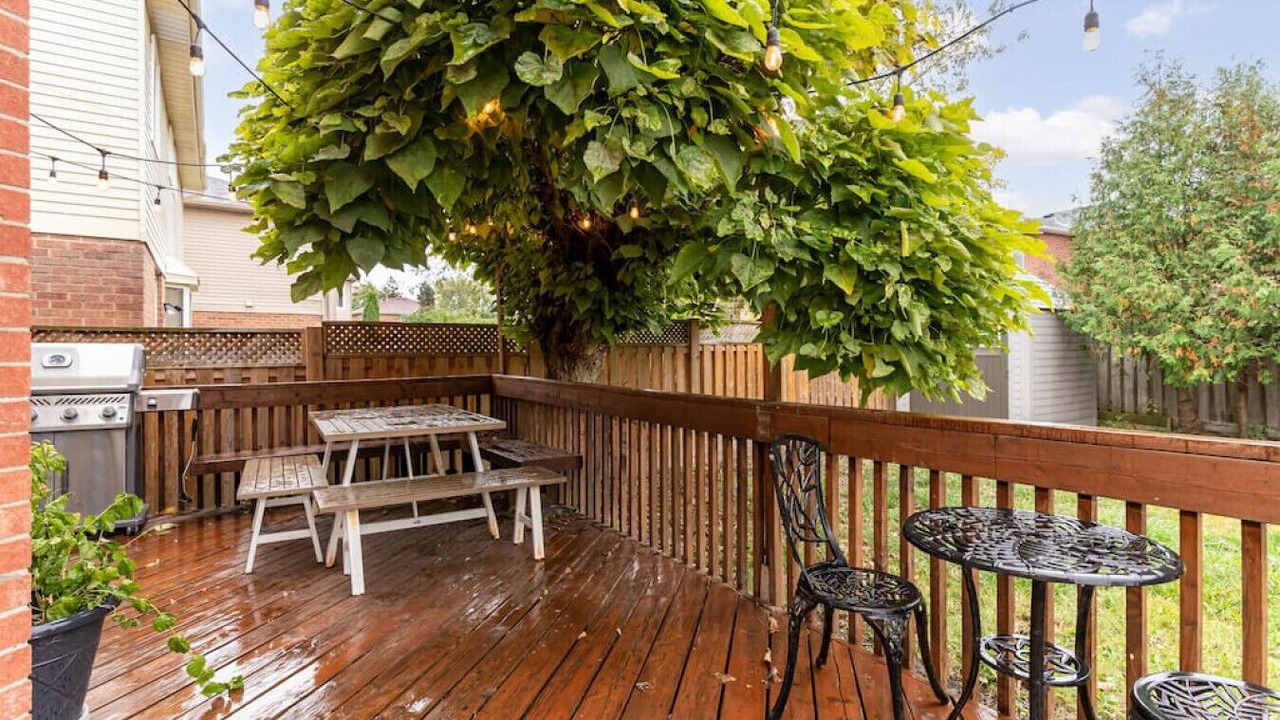 Photo of Outdoor in Erin Mills