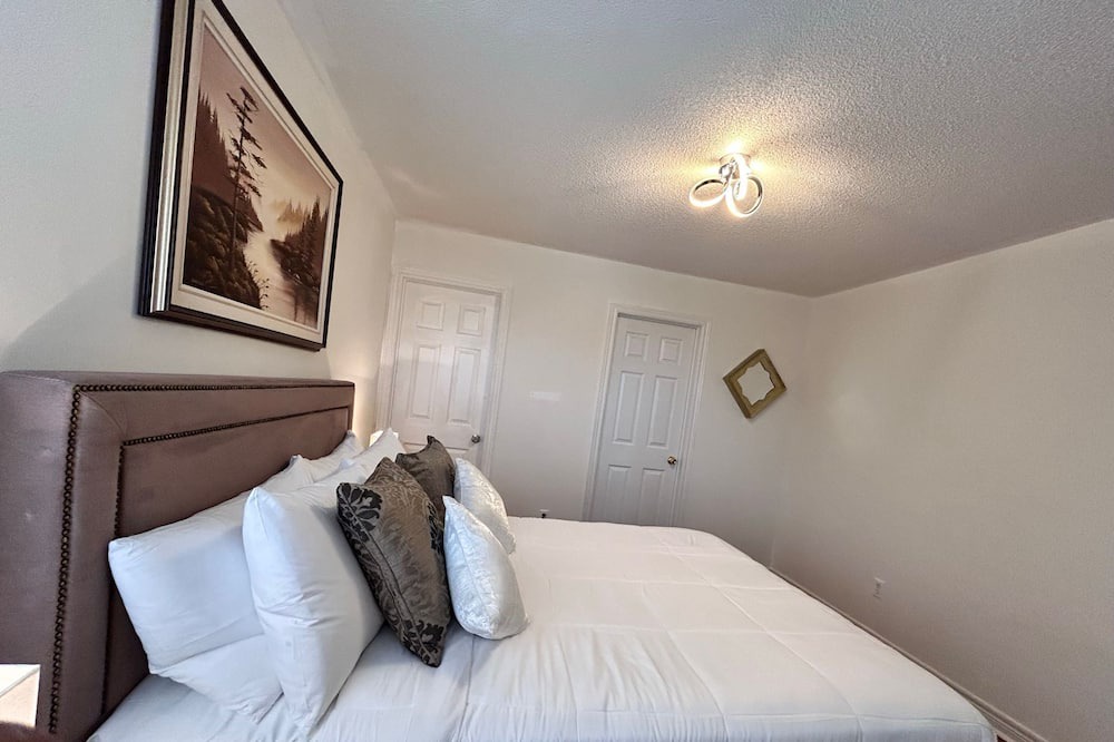 Photo of Bedroom in Meadowvale Village