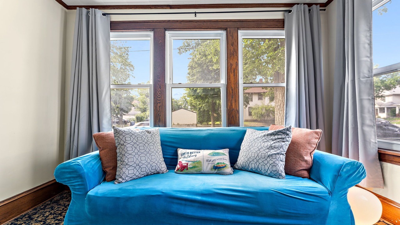 Photo of Livingroom in Uptown