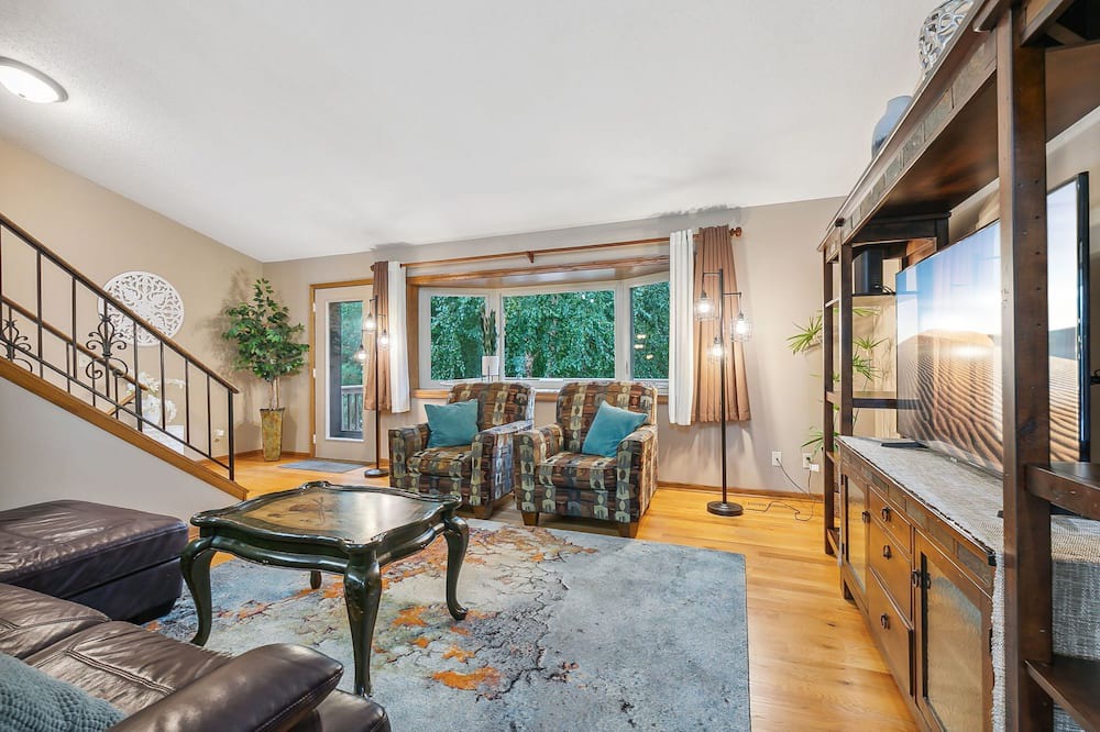 Photo of Livingroom in Lake Elmo