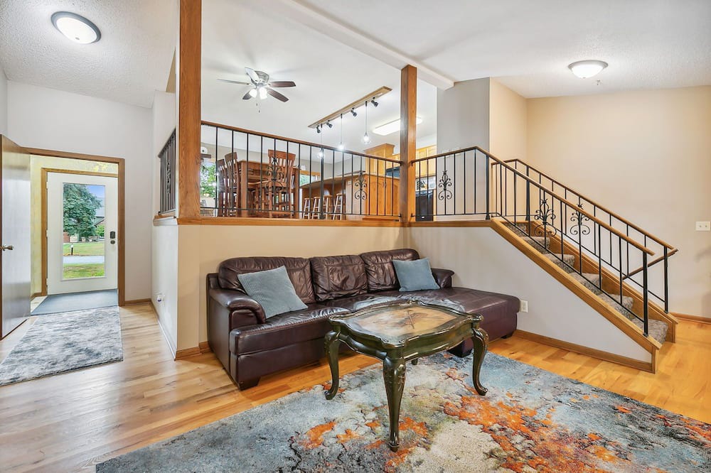 Photo of Livingroom in Lake Elmo