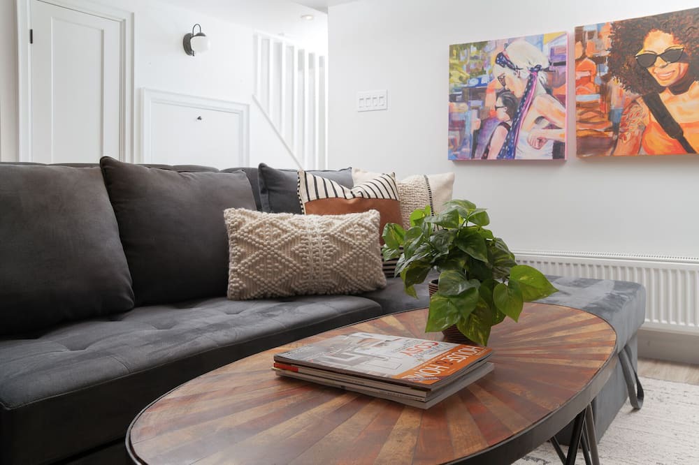 Photo of Livingroom in North York