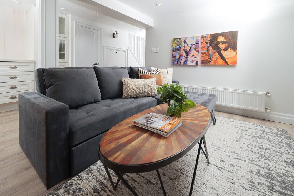 Photo of Livingroom in North York