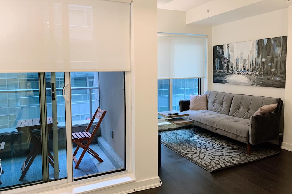 Photo of Livingroom in Financial District